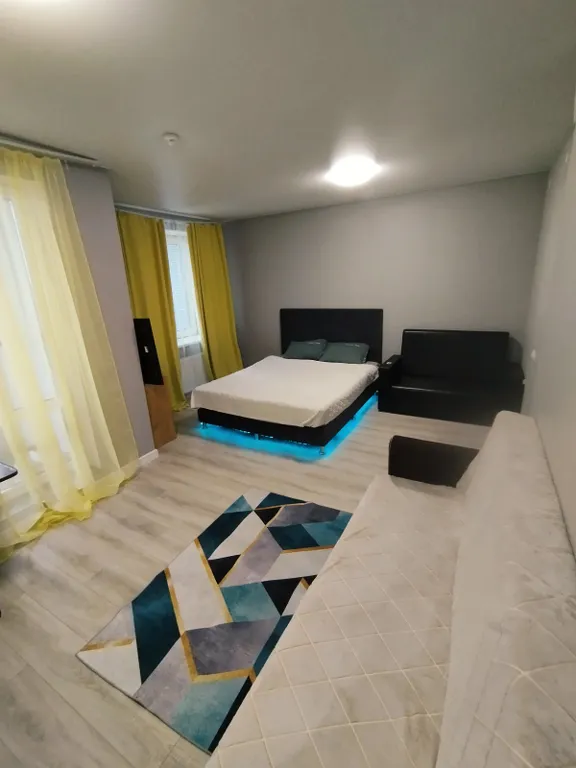 Квартира Студия у набeрежной в самoм центpе — аренда посуточно в Пермь