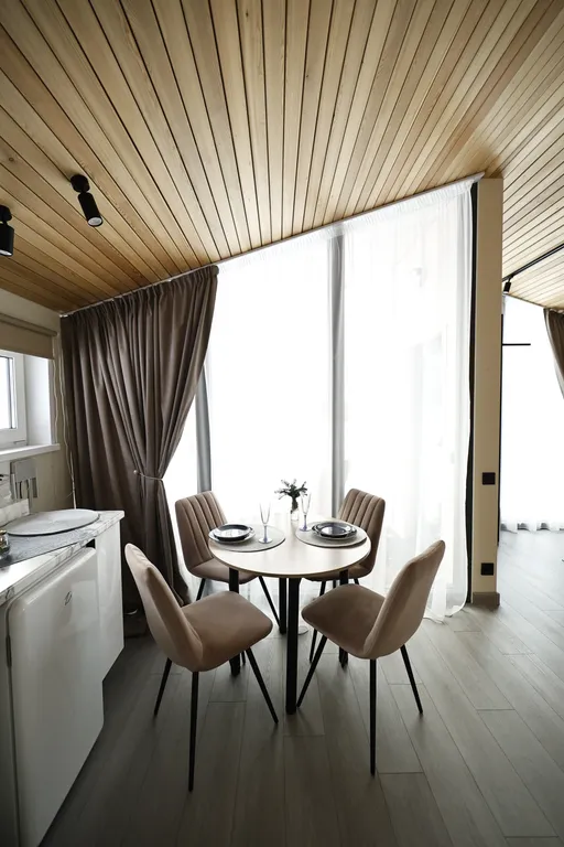 Семейный домик в лесу