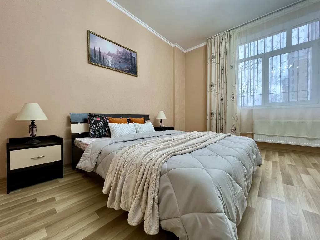 Рядом пляж парк Победы Херсонес не берем оплату за уборку