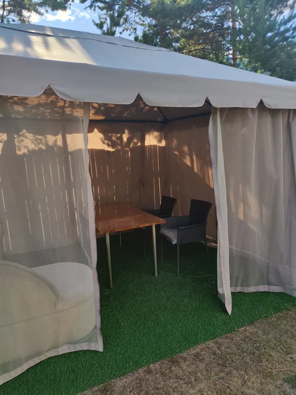 Уютный хвойный дом