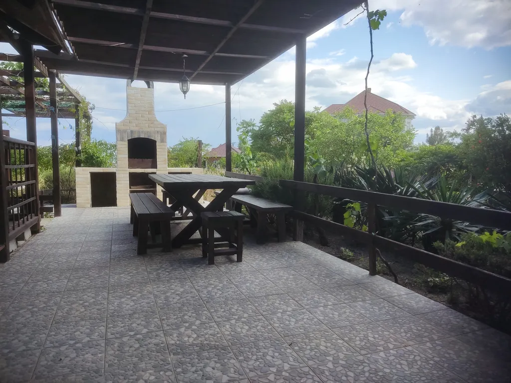 Дом с видом на море и Генуэзскую крепость