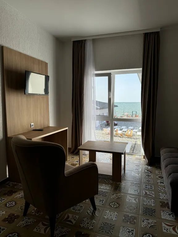 Студия с видом на море