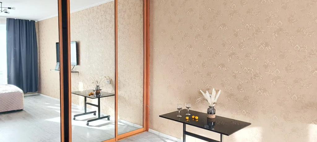 Центр,отчетные документы, двуспальная кровать+диван