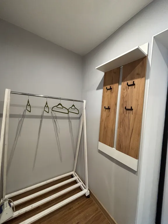 Уютная студия с видом на лес