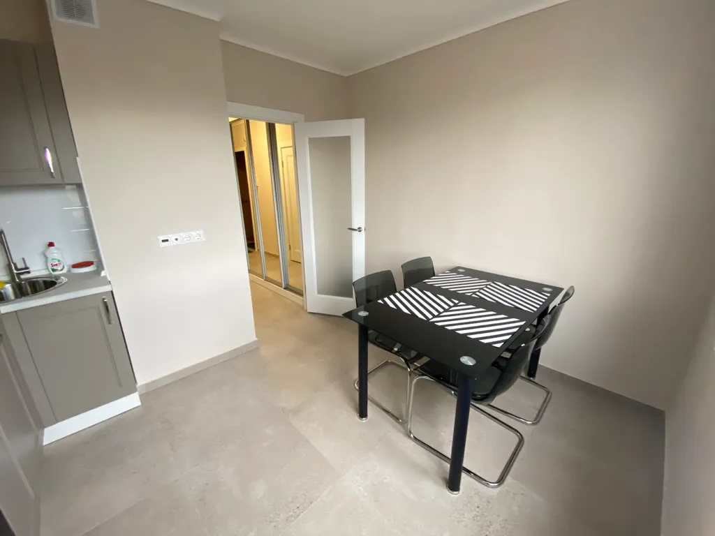 Квартира 3-комнатная Квартира — Москва