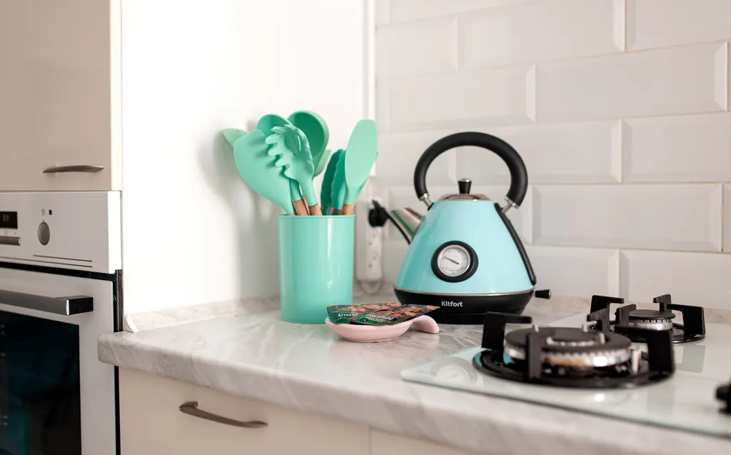 Дом Кантри со своим двором и парковкой