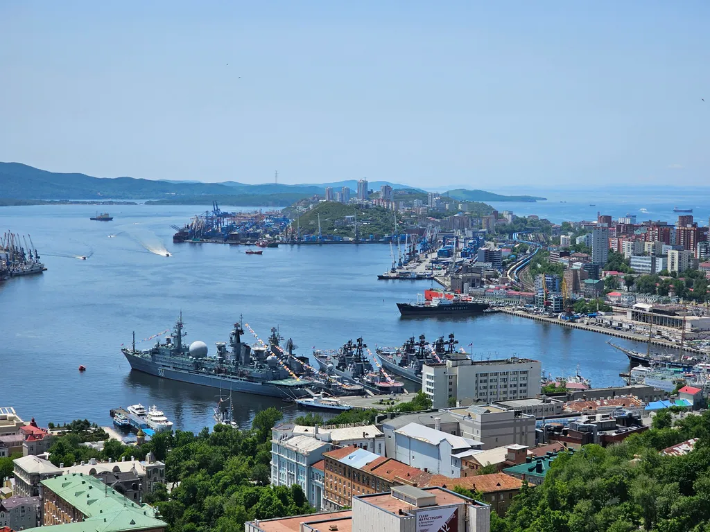 3-ком. в центре Владивостока с видом на море и город