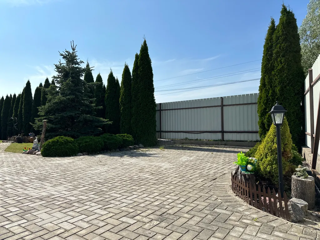 Деревянный дом изба