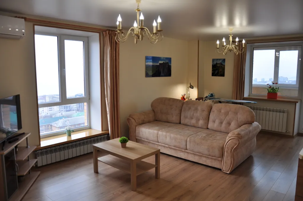 Уютная студия с 1 отдельной спальней в центре с видом на море