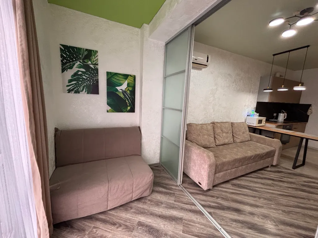 Чистая уютная студия в центре Хосты