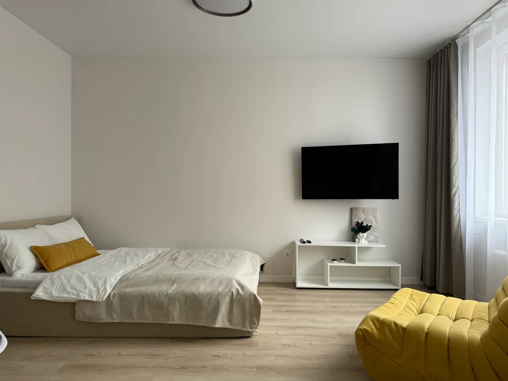 Квартира Квартира Стильная студия в ЖК Мичуринские аллеи — Красноярск