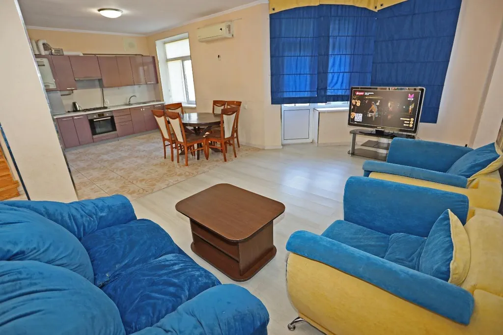 Коттедж 5-комнатный Дом — аренда посуточно в Джемете