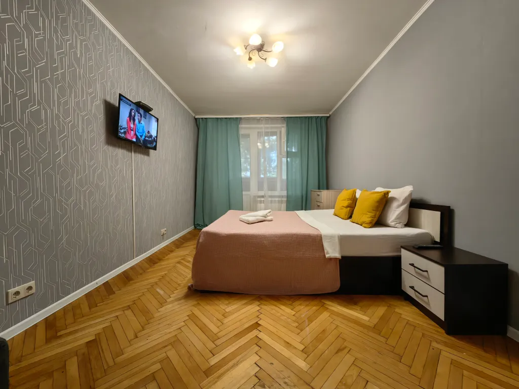 Квартира Комфортная 1-комнатная квартира в 9 минутах пешком от метро — Москва