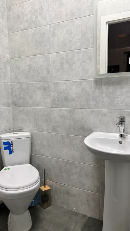 Светлая квартира с тремя окнами в самом центре