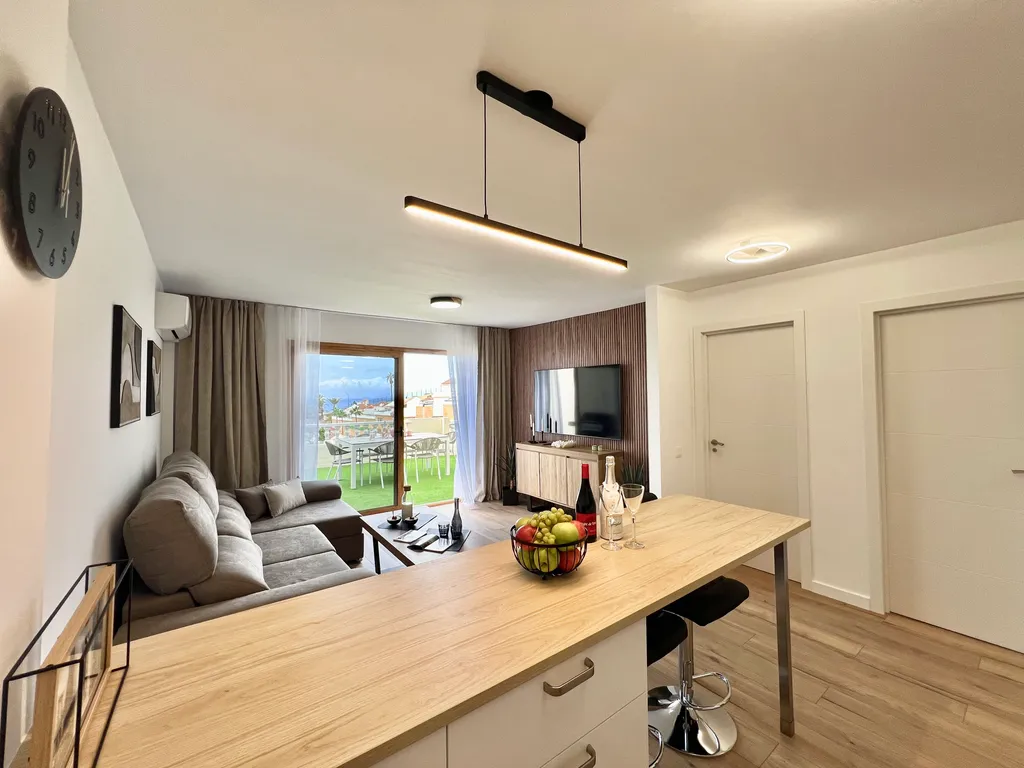 PaulMarie Apartment Lounge Cristina