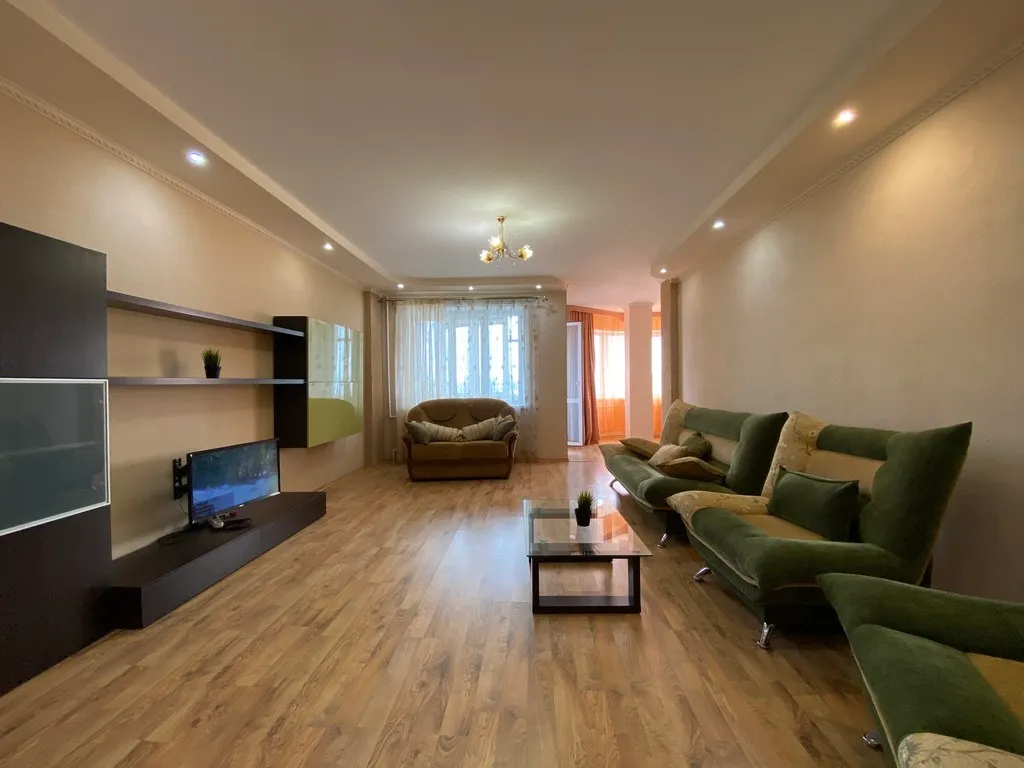 2-комнатная Квартира — аренда посуточно в Оренбург