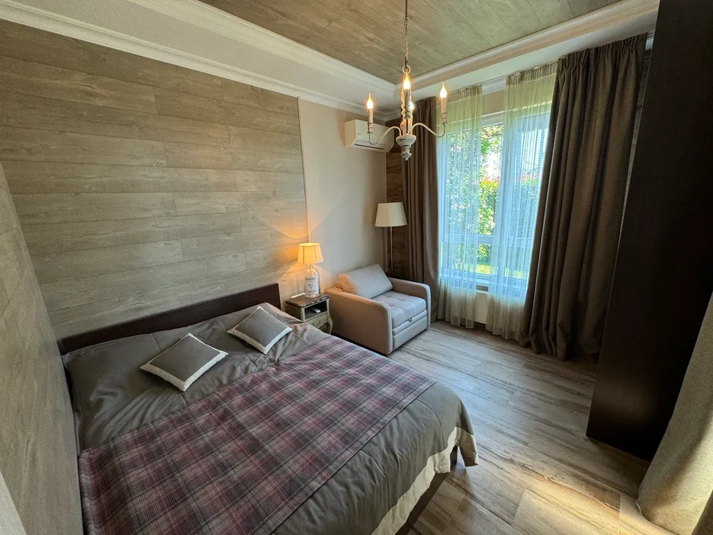 Апартамент с дизайнерским ремонтом в 100 шагах от моря и пляжа