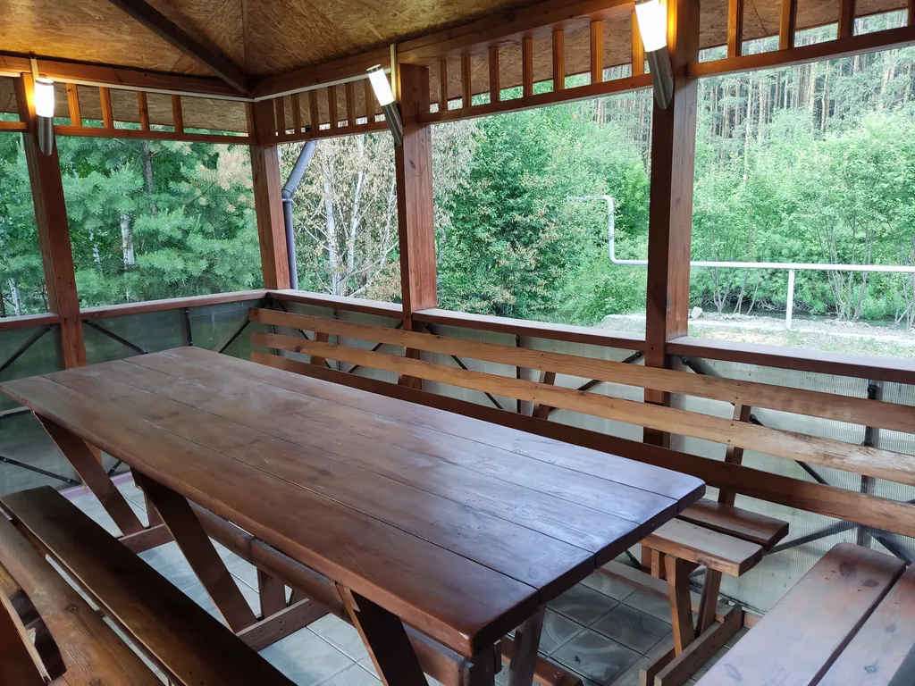 Бревенчатый дом