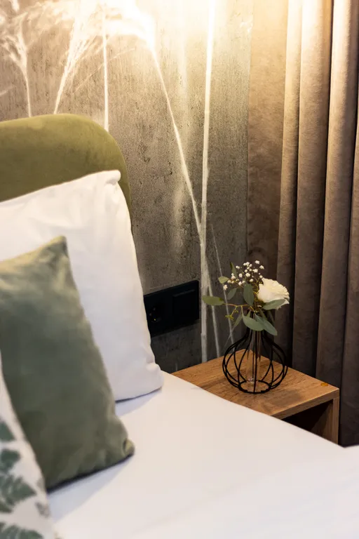 Студия Колосья с качелью на балконе и видом на сосны