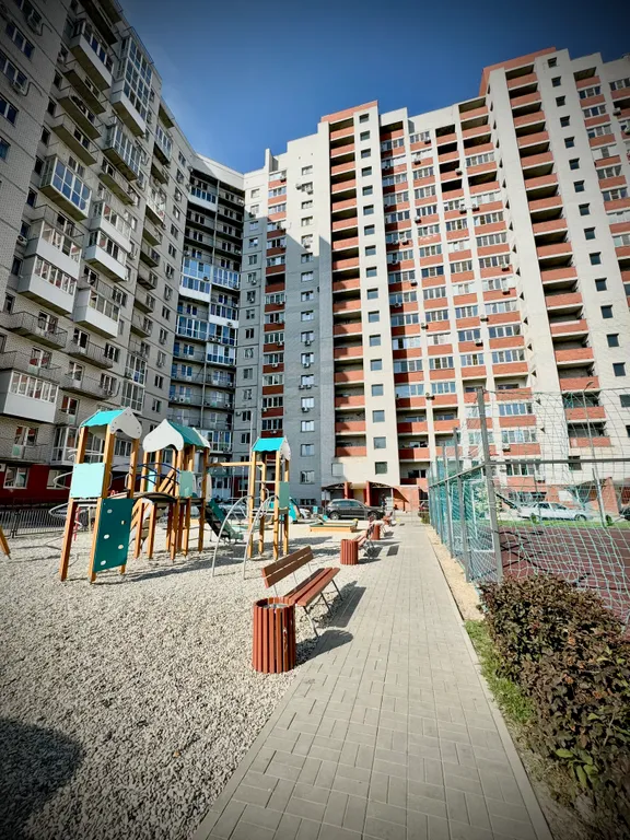 Квартира рядом с центром, удобно доехать от вокзала и аэропорта, рядом с госпиталем