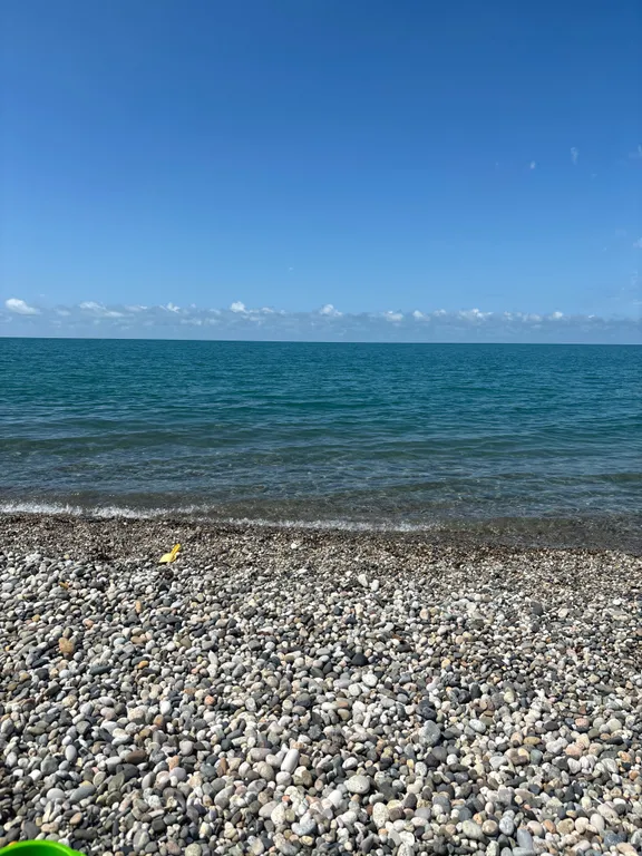 Атмосферные дома a-frame на берегу моря