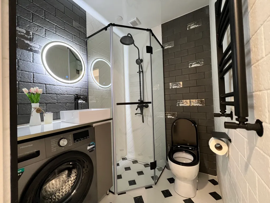 Modern Studio By Republic Square -Unique Charm