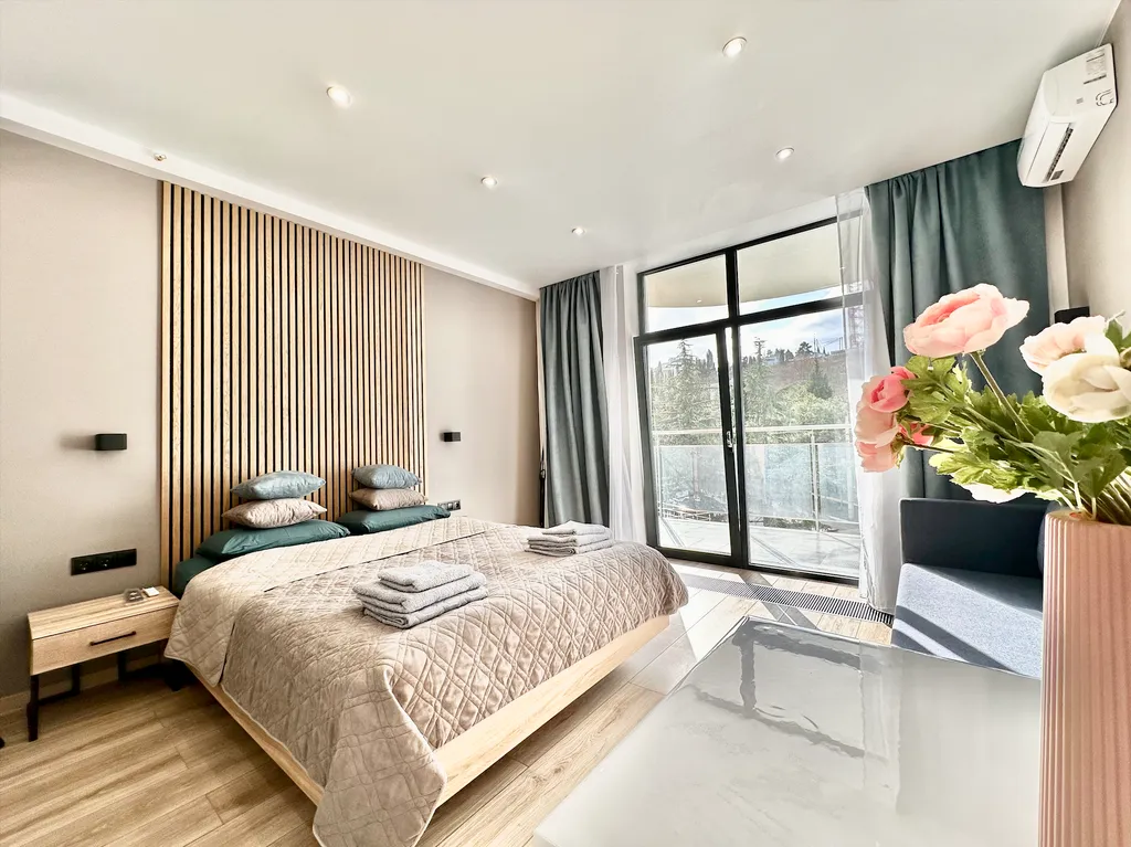 Квартира Дизайнерская студия Ls - coffee ice cream с видом на море 2 этаж — аренда посуточно в Алушта