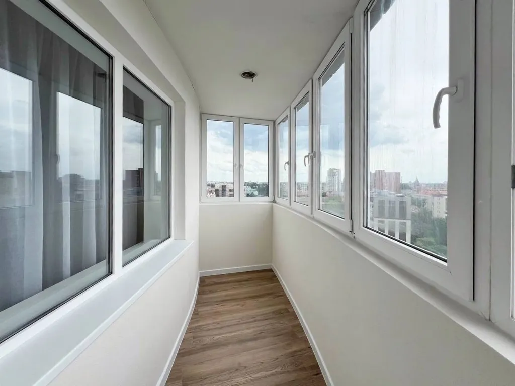 Стильный двухкомнатный люкс с видом на Кафедральный собор