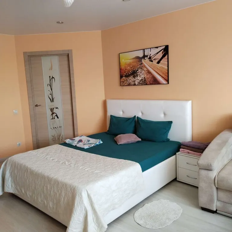 Светлая, уютная квартира — аренда посуточно в Самара