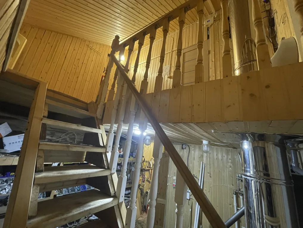 Квартира Уютная мансарда в деревне на оздоровительной базе отдыха "Ребовичи" — Лодейное Поле