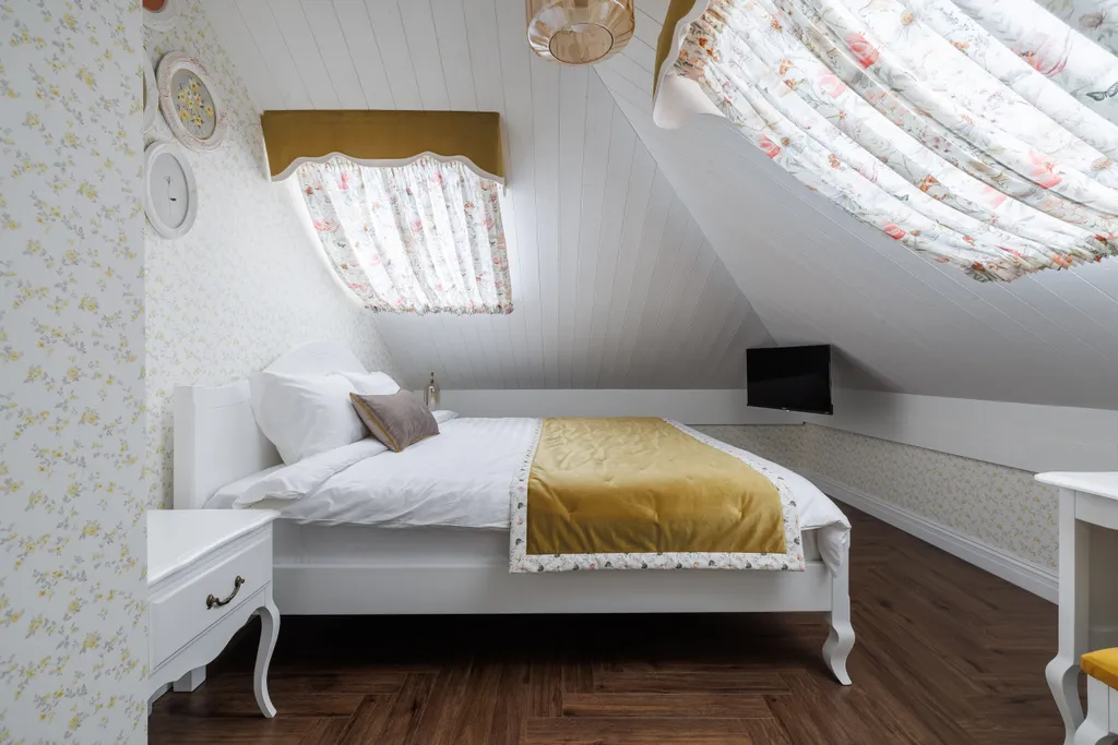 Квартира Стандарт мансардный dbl  «Вальс цветов» — аренда посуточно в Ярославль