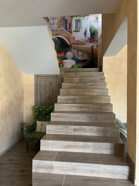 Загородный дом на берегу реки