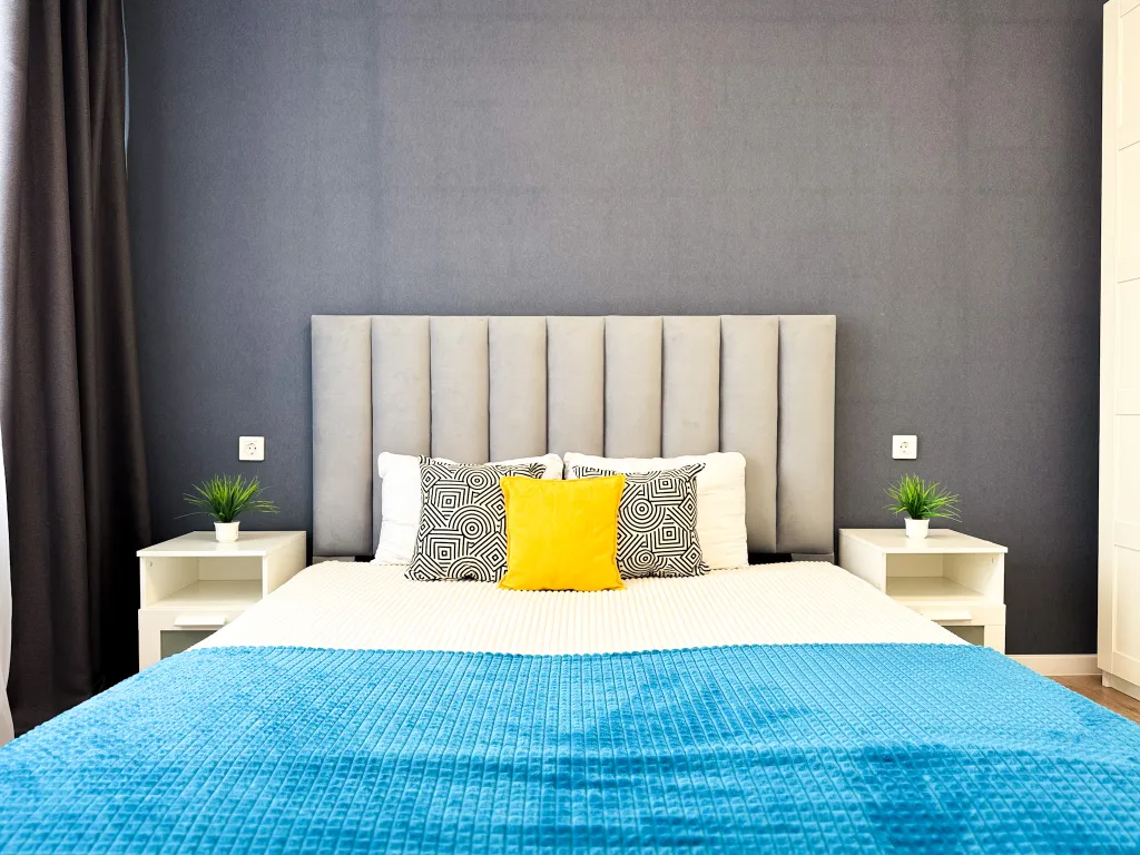 Рядом с площадью Победы