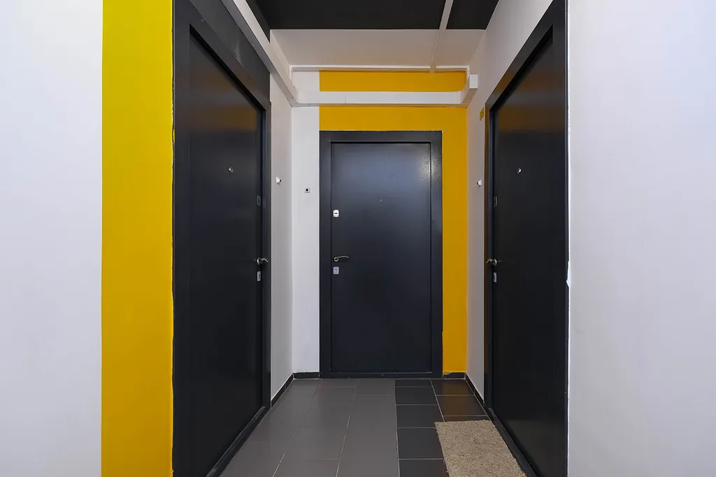 Студия для двоих, рядом с аэропортом, бесконтактное заселение