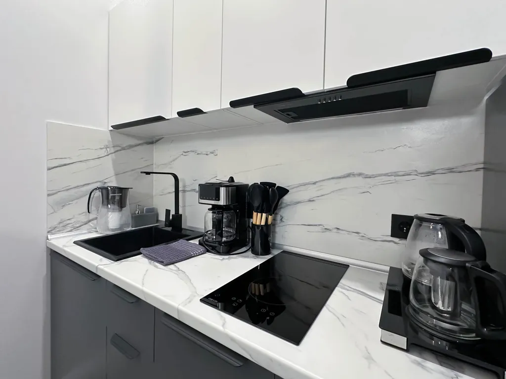 Дизайнерская студия Ls-deep music с видом на море с 13 этажа