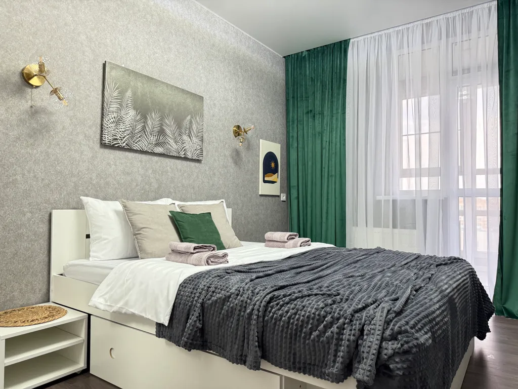 Квартира у ЖД станции, рядом с парком — аренда посуточно в Батайск