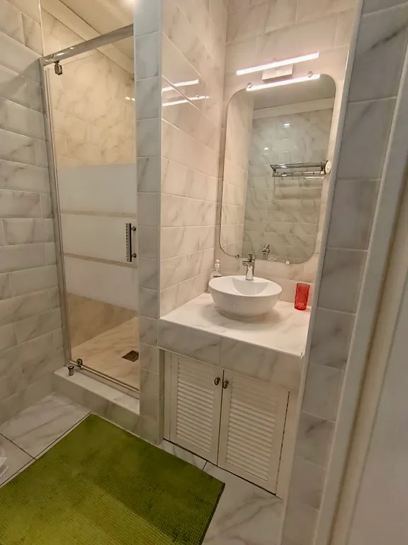 Квартира Уютная квартира с большой террасой в самом центре бухты — Геленджик