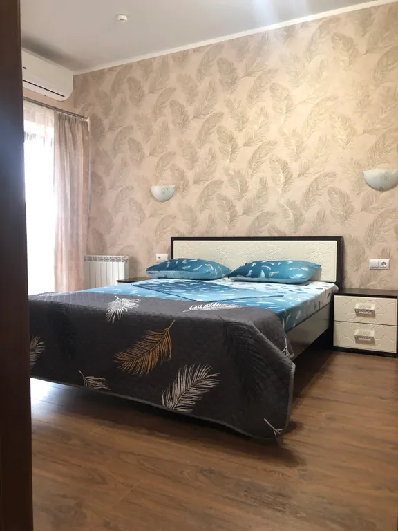 Квартира Квартира Комфортный двухкомнатный полулюкс с балконами — Геленджик