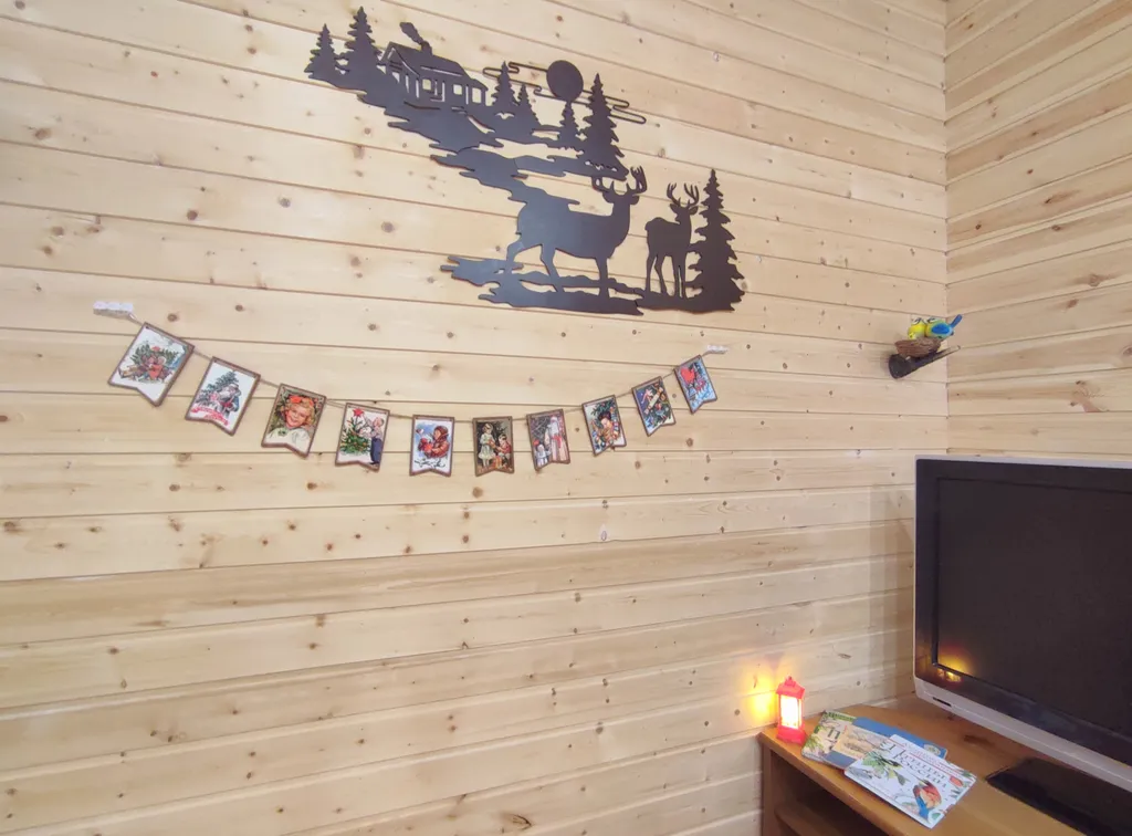 Птица синица House с огромным балконом у озера