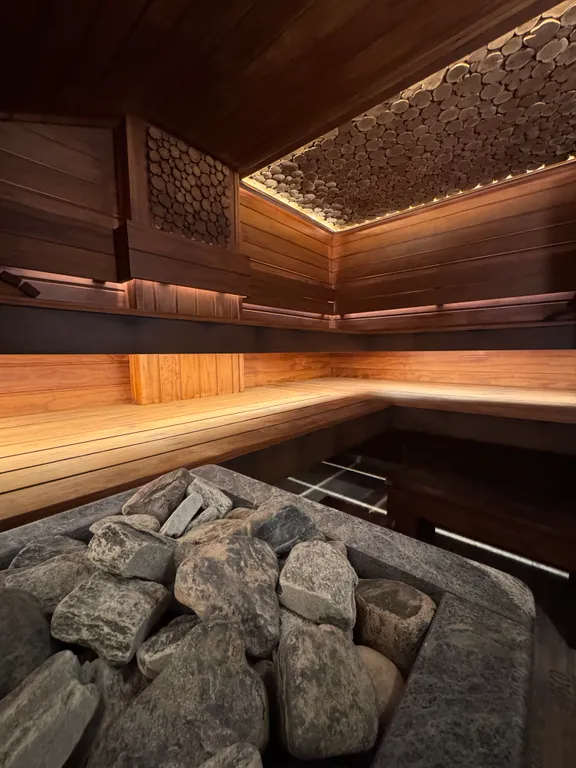 Коттедж Домик у бассейна — Сириус