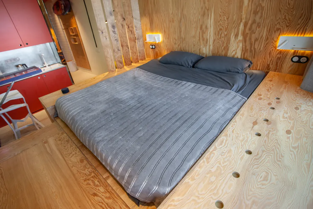 Уникальная студия с самым высоким подиумом