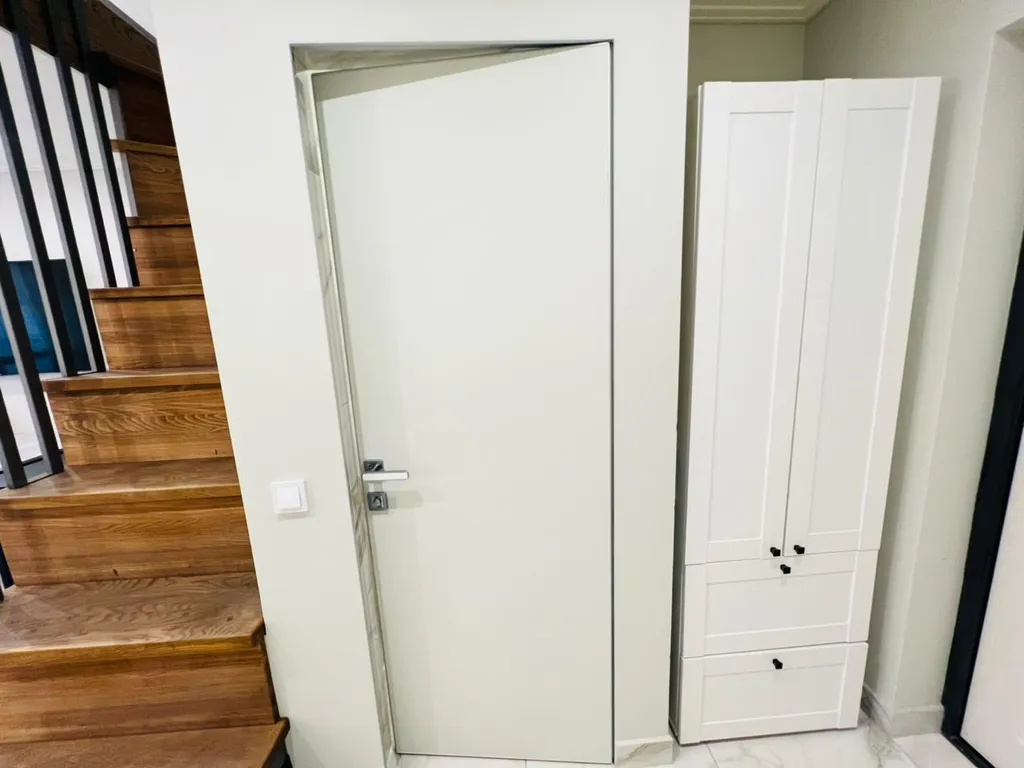 Двухуровневая квартира с бассейном на территории