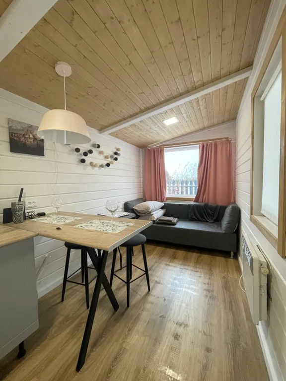 Уютный домик в тишине у озера Кипень