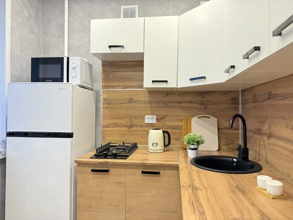 Однокомнатные Апартаменты с балконом Космос GoogNight Aparts