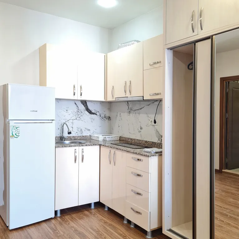 Семейные апартаменты 5, 2 спальни, салон, кухня, вид на море и горы