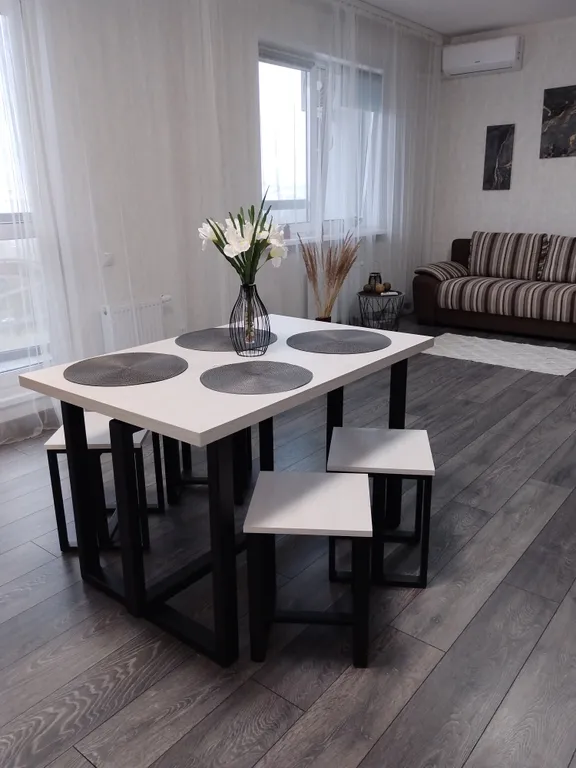 Просторная квартира студия напротив Тринити