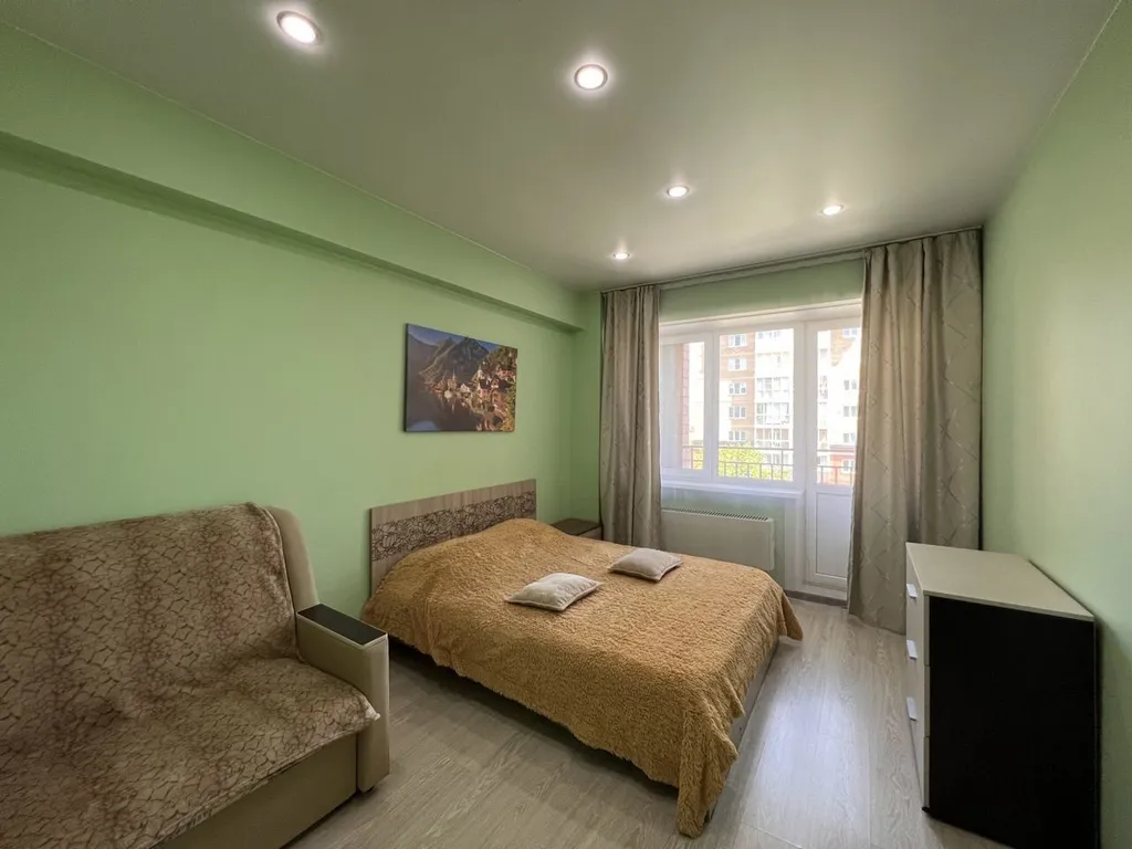 Светлая евротрешка в центре