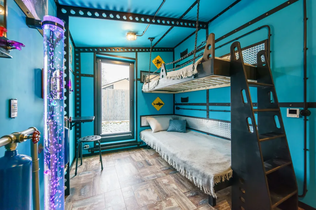 Иван-дача рядом с парком Кудыкина гора, дом Норди