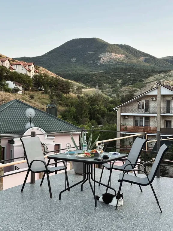 Дом с видом на горы LightHouse Koktebel