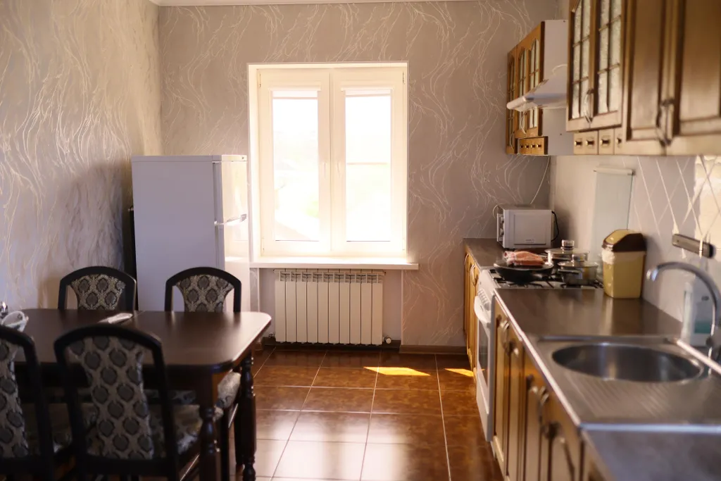 Уютная трёхкомнатная квартира на 2 этаже частного дома